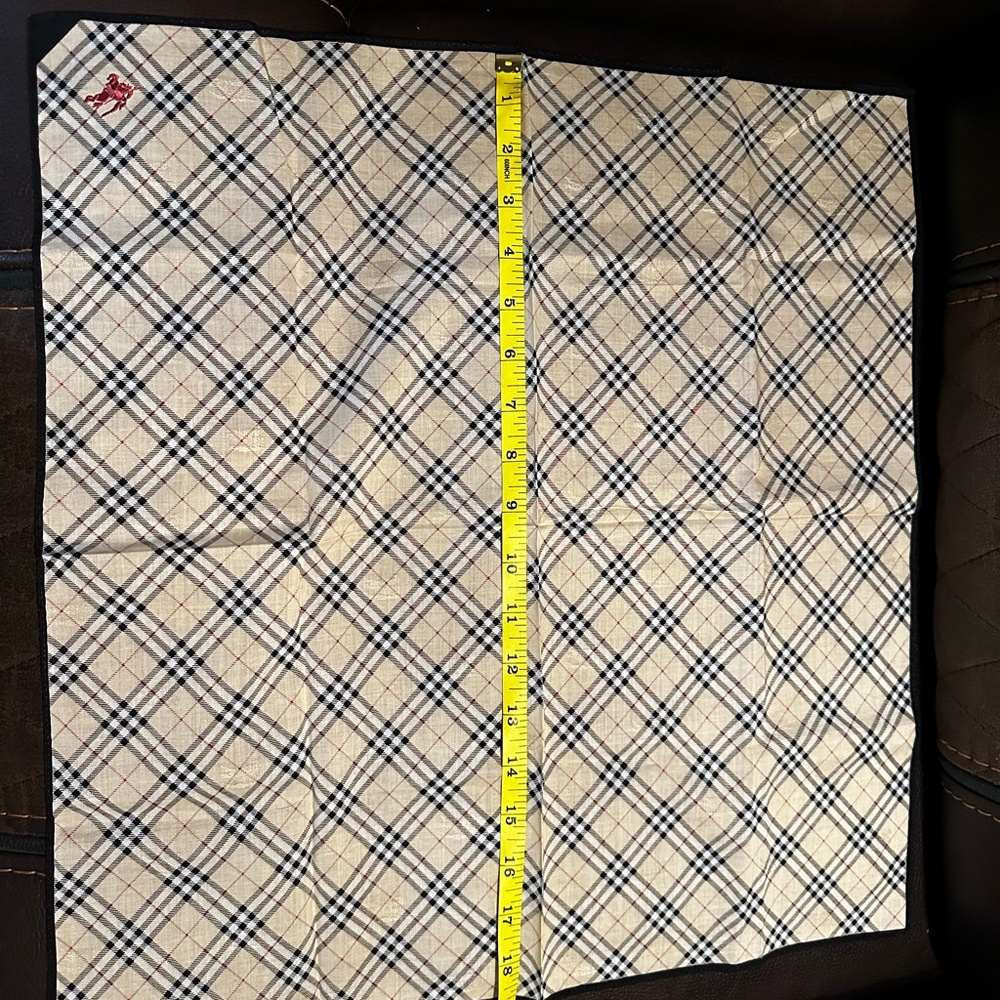 Burberry Beige Nova Check Men's handkerchief/pocket square